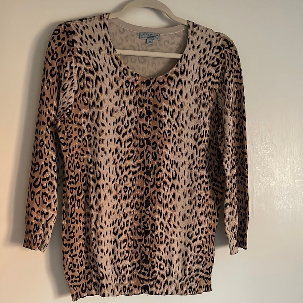Light weight cardigan